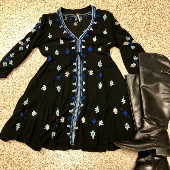 Free People Dresses & Skirts - Free People Star Gazer Embroidered Dress~Like New!